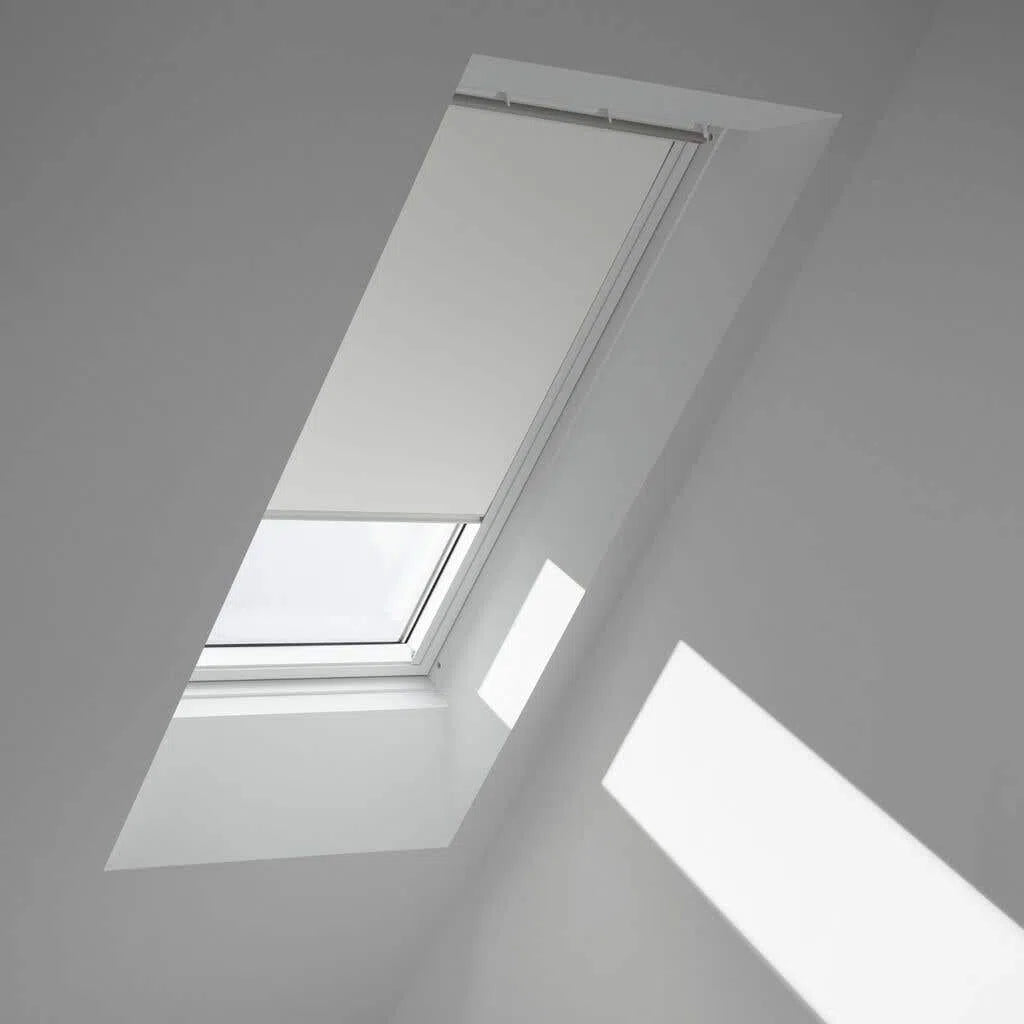 VELUX Manual Blockout Blind