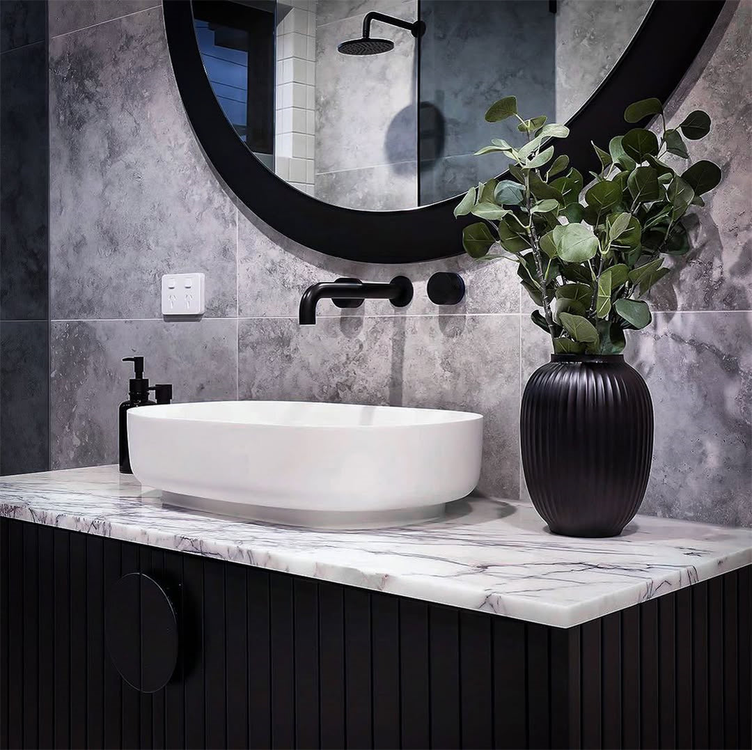 Nero Kara Wall Basin Set 180mm
