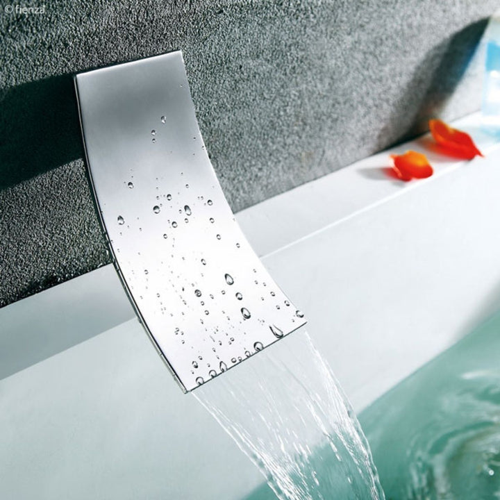 Fienza Vinci Sheet Flow Bath Spout