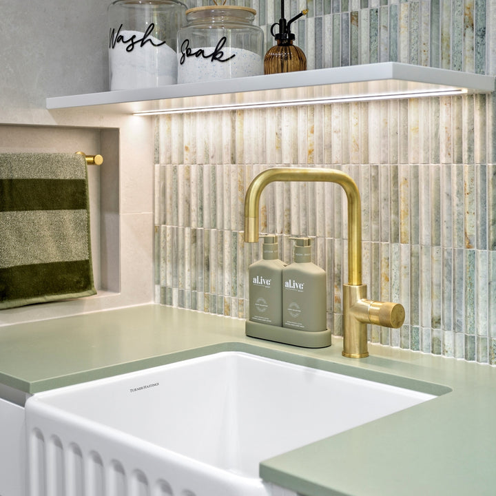 Turner Hastings Novi 50x46 Fireclay Butler Sink - Design 10